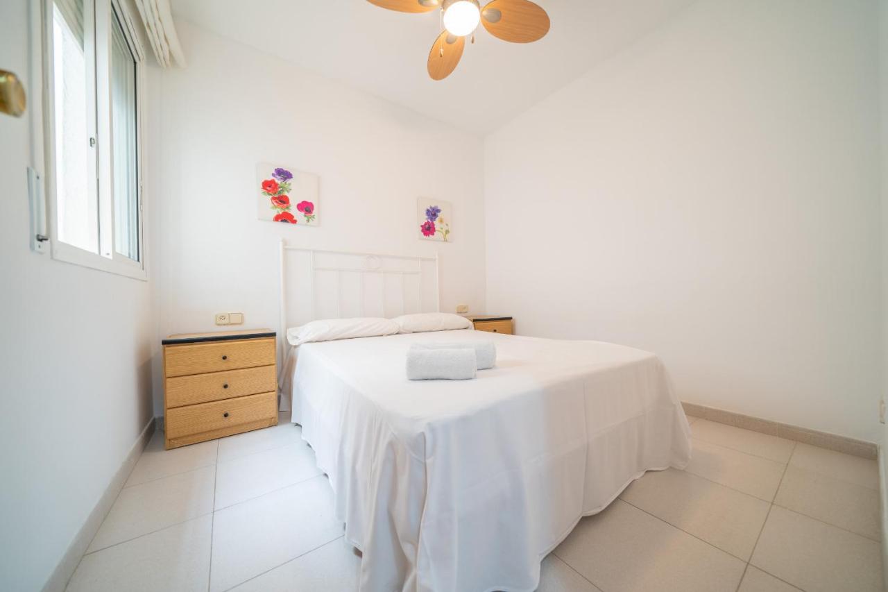 Homeholidaysrentals Margot - Costa Barcelona Пинеда-де-Мар Экстерьер фото