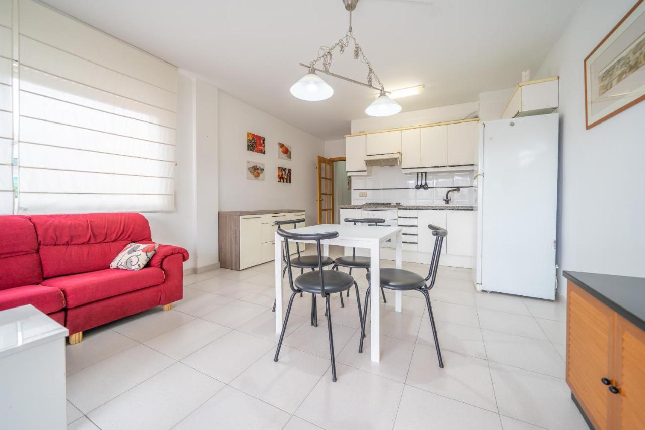 Homeholidaysrentals Margot - Costa Barcelona Пинеда-де-Мар Экстерьер фото